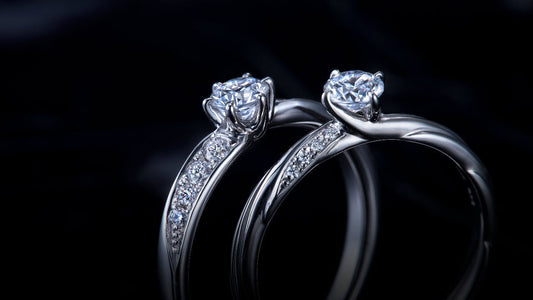 Image of ecturo wedding rings featuring elegant designs with 0.5ct and 1.0ct lab-grown diamonds, blending tradition and modern style.