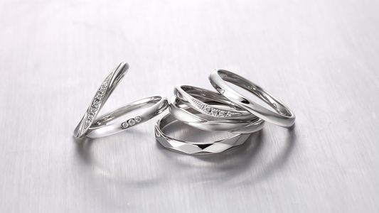 Japanese wedding and engagement rings made in Japan with Japanese craftsmanship.” AGLOBE” online site. You can always find the ring of your choice on this site!