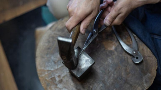 Wedding and Engagement Rings with a Hammered Finish | Special Designs That Capture the Warmth of Handcrafted Artistry