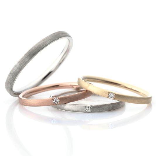 "casual and simple wedding ring （wedding band,marria,pairrings）from the Aglobe japan's Ankhore collection.
K18 pink gold（rose gold）,K18 Yellow Gold and K18 White Gold wedding ring （wedding band,marriage ring） with natural texture.
Straight type Rings with surface treatment."