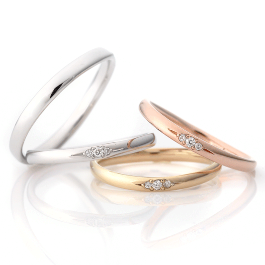 "casual and simple wedding ring （wedding band,marria,pairrings）from the Aglobe japan's Ankhore collection.
K18 pink gold（rose gold）,K18 Yellow Gold and K18 White Gold wedding ring （wedding band,marriage ring） with natural texture."