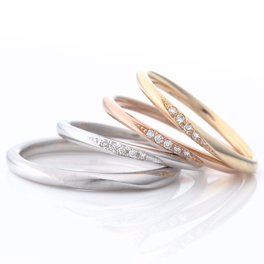 "casual and simple wedding ring （wedding band,marria,pairrings）from the Aglobe japan's Ankhore collection.
K18 pink gold（rose gold）,K18 Yellow Gold and K18 White Gold wedding ring （wedding band,marriage ring） with natural texture.
Straight type Rings with surface treatment."