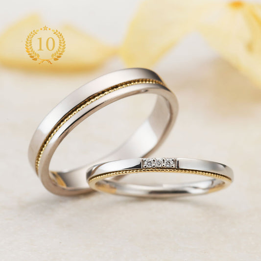 antique wedding t ring from the Aglobe japan Amour Amulet collection.
Combination marriage ring（wedding ring,wedding band） in platinum and K18 pink gold（K18 Yellow Gold）.
Rings with milling"