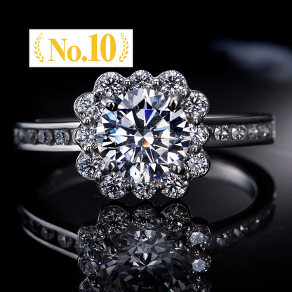 "AGLOBE JAPAN's ECTURO bridal ring with lab-grown diamond in straight design.
Platinum900 engagement ring with antique and luxurytexture."