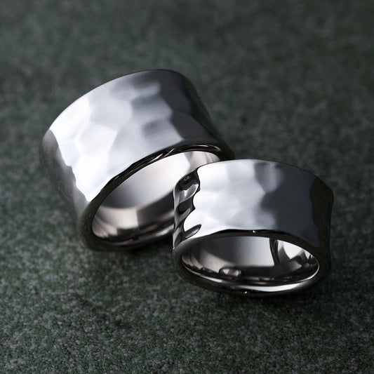"unique,casual and Simple wedding ring （wedding band,marriage ring）from the Aglobe japan's danielbecks collection.
Platinum900 wedding ring （wedding band,marriage ring） with standard texture.
"