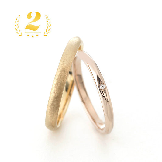 "casual wedding ring （wedding band,marriage ring）from the Aglobe japan's baum collection.
K18 pink gold（rose gold）and K18 Yellow Gold wedding ring （wedding band,marriage ring） with simple.natural and unique texture.
Rings with surface treatment.Rings with hammered finish."