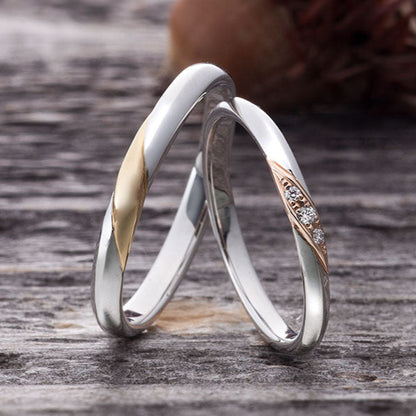 "simple wedding ring （wedding band,marriage ring）from the Aglobe japan's lorenovel collection.
Combination marriage ring（wedding ring,wedding band） in platinum and K18 pink gold（K18 Yellow Gold）.
Combination wedding ring （wedding band,marriage ring） with standard and European texture.
"
