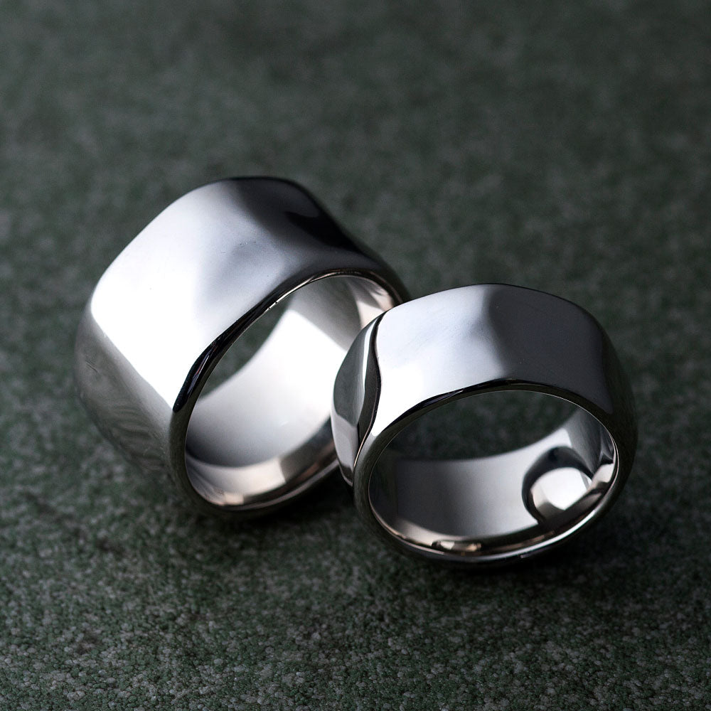 "unique,casual and Simple wedding ring （wedding band,marriage ring）from the Aglobe japan's danielbecks collection.
Platinum900 wedding ring （wedding band,marriage ring） with standard texture.
"