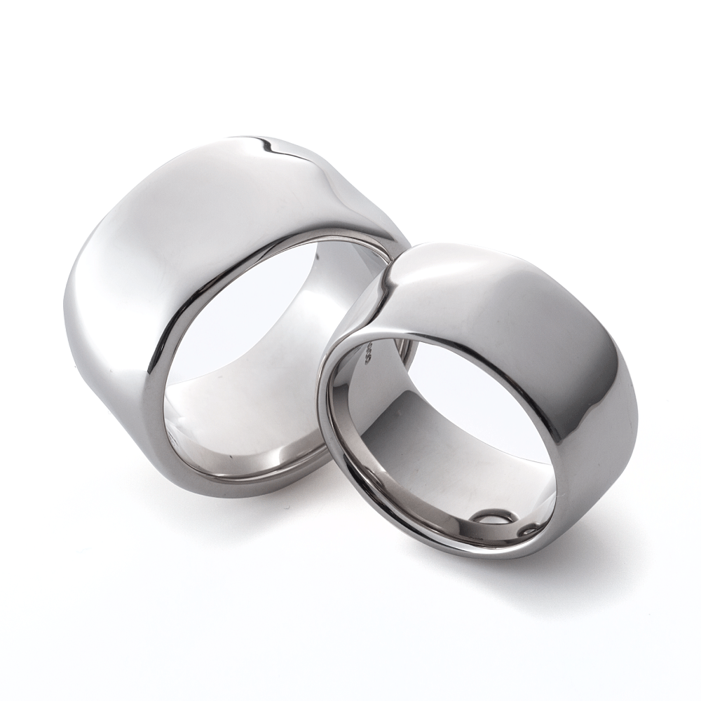"unique,casual and Simple wedding ring （wedding band,marriage ring）from the Aglobe japan's danielbecks collection.
Platinum900 wedding ring （wedding band,marriage ring） with standard texture.
"