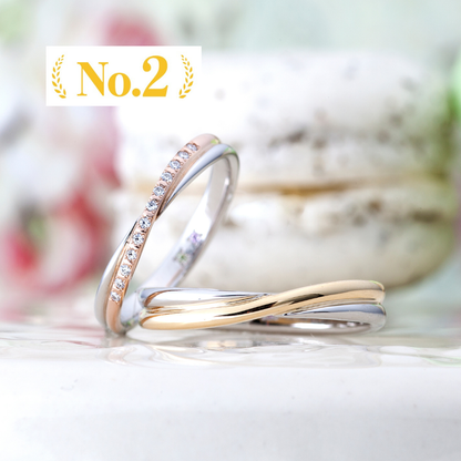 "cute,unique,simple and standard wedding ring （wedding band,marriage ring）from the Aglobe japan's Coffret Couleur collection.
Combination marriage ring（wedding ring,wedding band） in platinum and K18 pink gold（K18 Yellow Gold）.
"