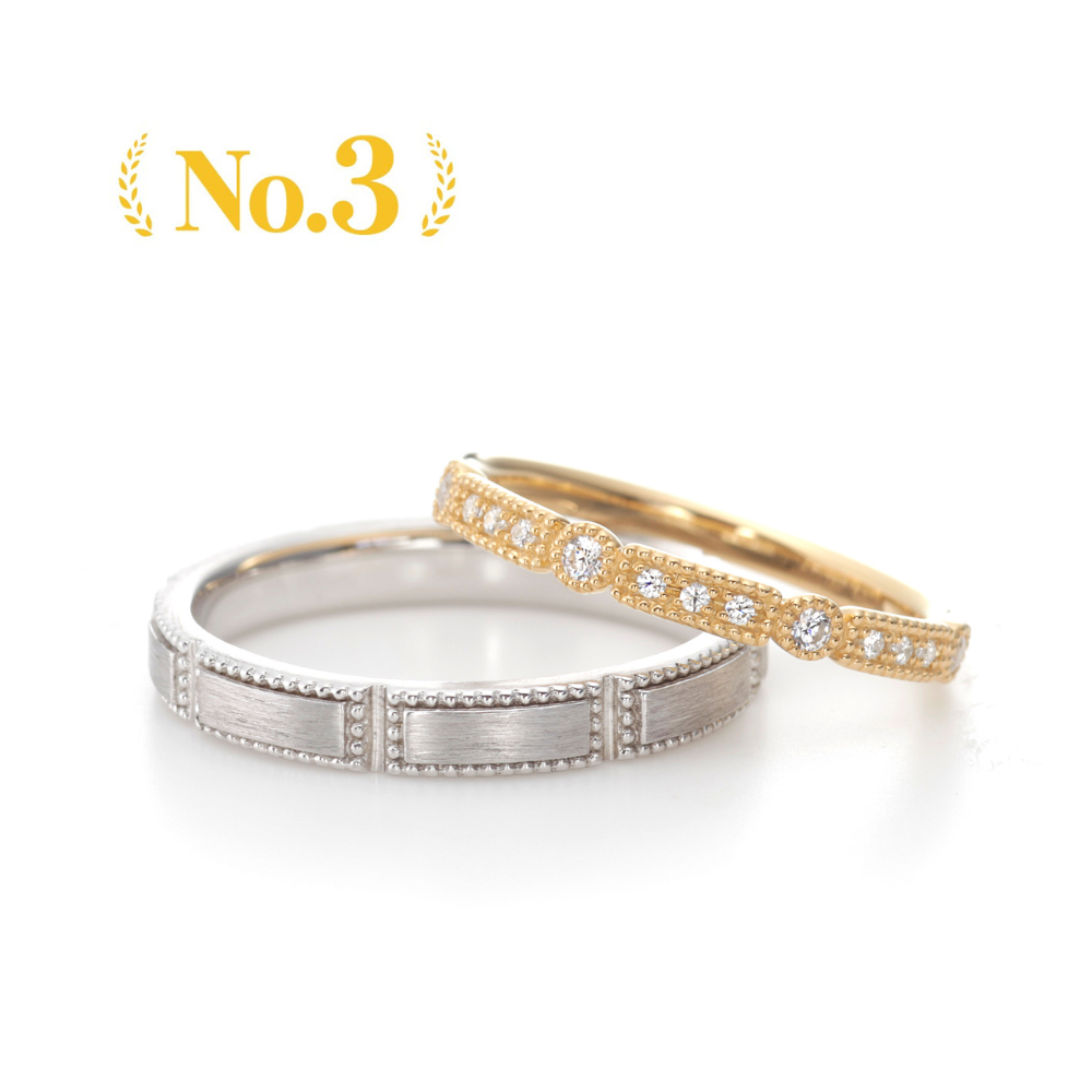 "antique and European wedding ring （wedding band,marriage ring）from the Aglobe japan's cherluv collection.
Platinum900 and K18 Pink Gold（rose gold） wedding ring （wedding band,marriage ring） with luxury texture.
Straight type Milled rings.
Rings with surface treatment."