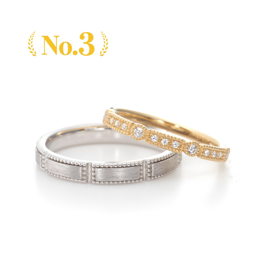 "antique and European wedding ring （wedding band,marriage ring）from the Aglobe japan's cherluv collection.
Platinum900 and K18 Pink Gold（rose gold） wedding ring （wedding band,marriage ring） with luxury texture.
Straight type Milled rings.
Rings with surface treatment."