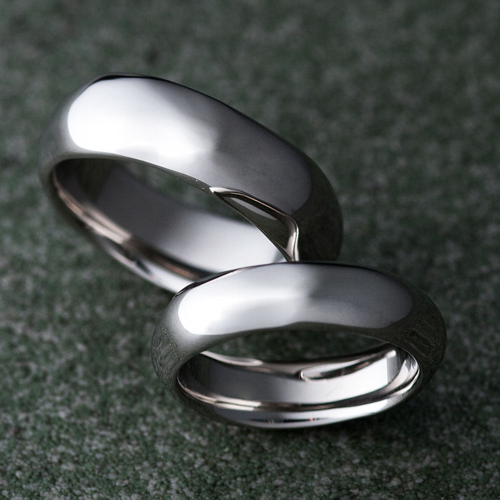 "unique,casual and Simple wedding ring （wedding band,marriage ring）from the Aglobe japan's danielbecks collection.
Platinum900 wedding ring （wedding band,marriage ring） with standard texture.
"