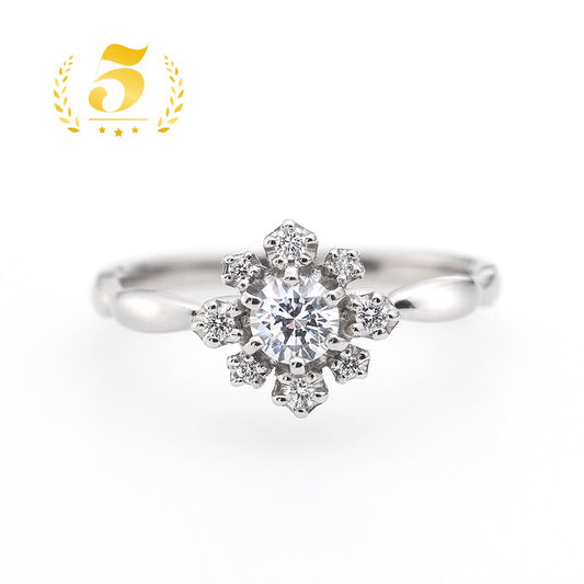 "AGLOBE JAPAN's vivage bridal ring with lab-grown diamond in Straight design.
Platinum900 engagement ring with Simple,standard and European texture."