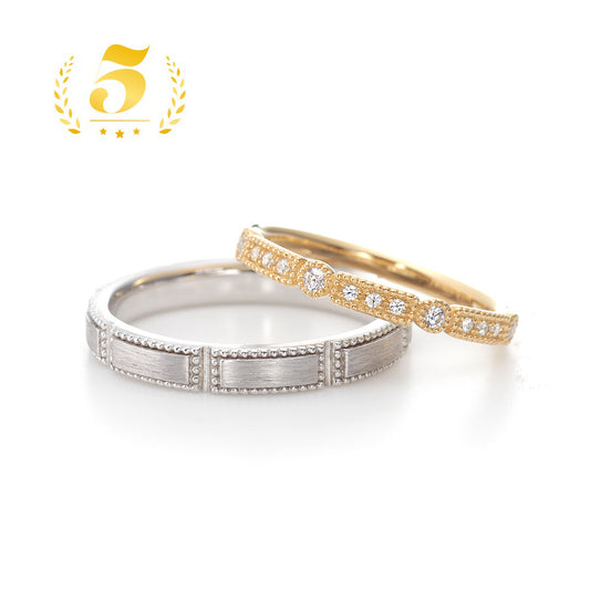 "antique and European wedding ring （wedding band,marriage ring）from the Aglobe japan's cherluv collection.
Platinum900 and K18 Pink Gold（rose gold） wedding ring （wedding band,marriage ring） with luxury texture.
Straight type Milled rings.
Rings with surface treatment."