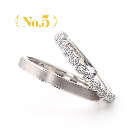 "antique,European,luxury and Simple wedding ring （wedding band,marriage ring）from the Aglobe japan's PRIMA PORTA collection.
Platinum900 wedding ring （wedding band,marriage ring） with antique and European texture.
Rings with surface treatment.
Straight type diamond eternity ring
Rings with milling"