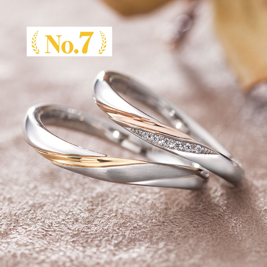 "standard wedding ring （wedding band,marriage ring）from the Aglobe japan's Stel Giurare collection.
Combination marriage ring（wedding ring,wedding band） in platinum and K18 pink gold （K18 Yellow Gold）.
Combination wedding ring （wedding band,marriage ring） with luxury and European texture.
Rings with surface treatment."