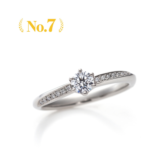 "AGLOBE JAPAN's lorenovel bridal ring with lab-grown diamond in wave design.
Platinum900 engagement ring with simple,standard and European texture.
"