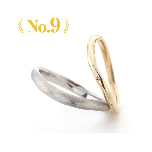 "casual wedding ring （wedding band,marriage ring）from the Aglobe japan's baum collection.
Platinum900 and K18 Yellow Gold wedding ring （wedding band,marriage ring） with simple.natural and unique texture.
Rings with surface treatment.Rings with hammered finish."
