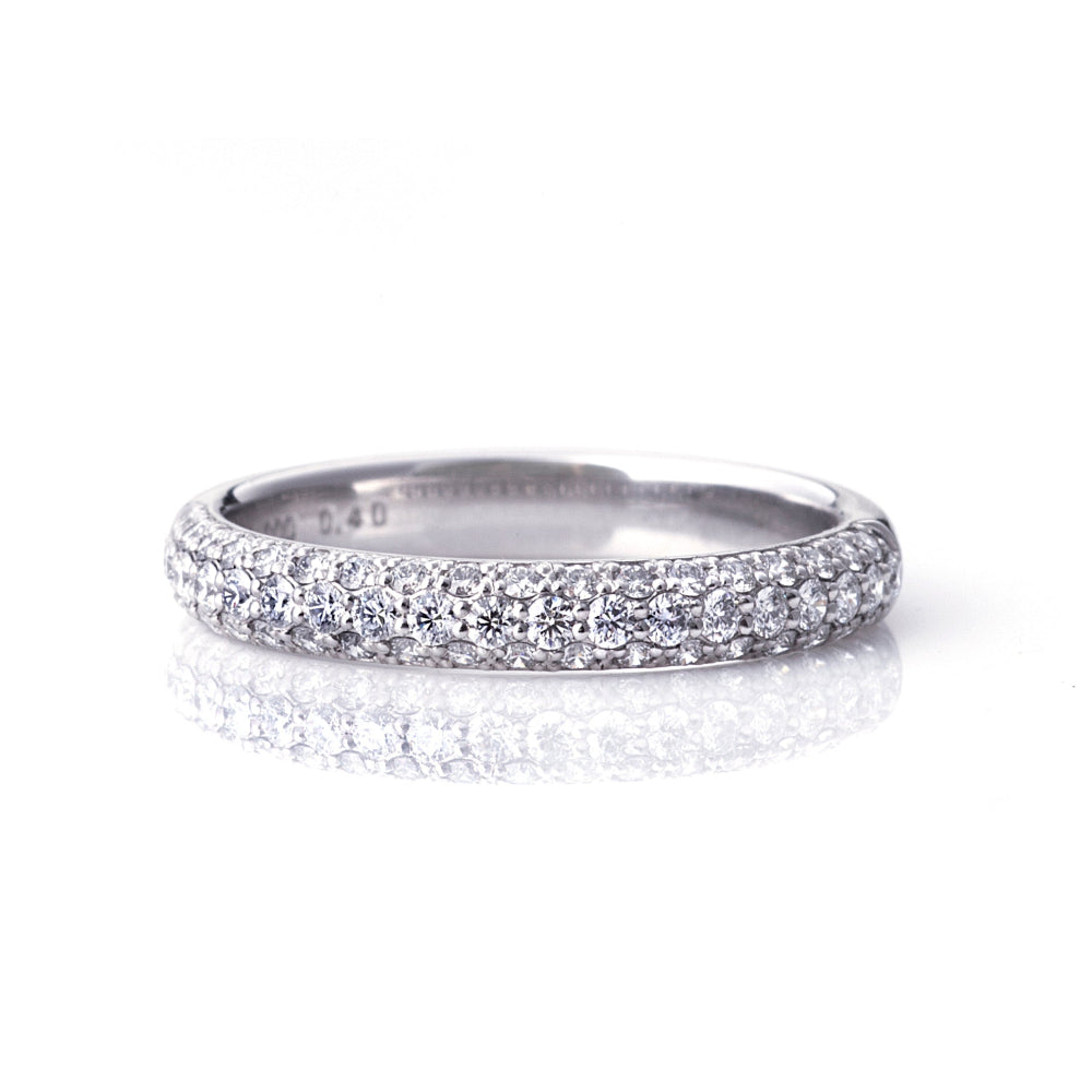 Diamond eternity ring for anniversary gift.
luxury anniversary ring with diamonds in platinum setting.
