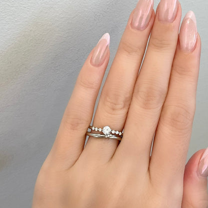 "cute wedding ring （wedding band,marriage ring）from the Aglobe japan's Aimeroir collection.
Platinum900 wedding ring （wedding band,marriage ring） with simple and standard texture.
Rings with surface treatment."