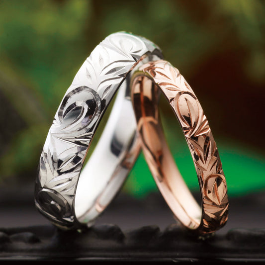 "Hawaiian wedding ring （wedding band,marriage ring）from the Aglobe japan's HEART ISLAND collection.
K18 Pink Gold（K18 White Gold） wedding ring （wedding band,marriage ring） with unique texture.
Hawaiian gold wedding band with TROPICAL SCROLL engraving and vintage finish."