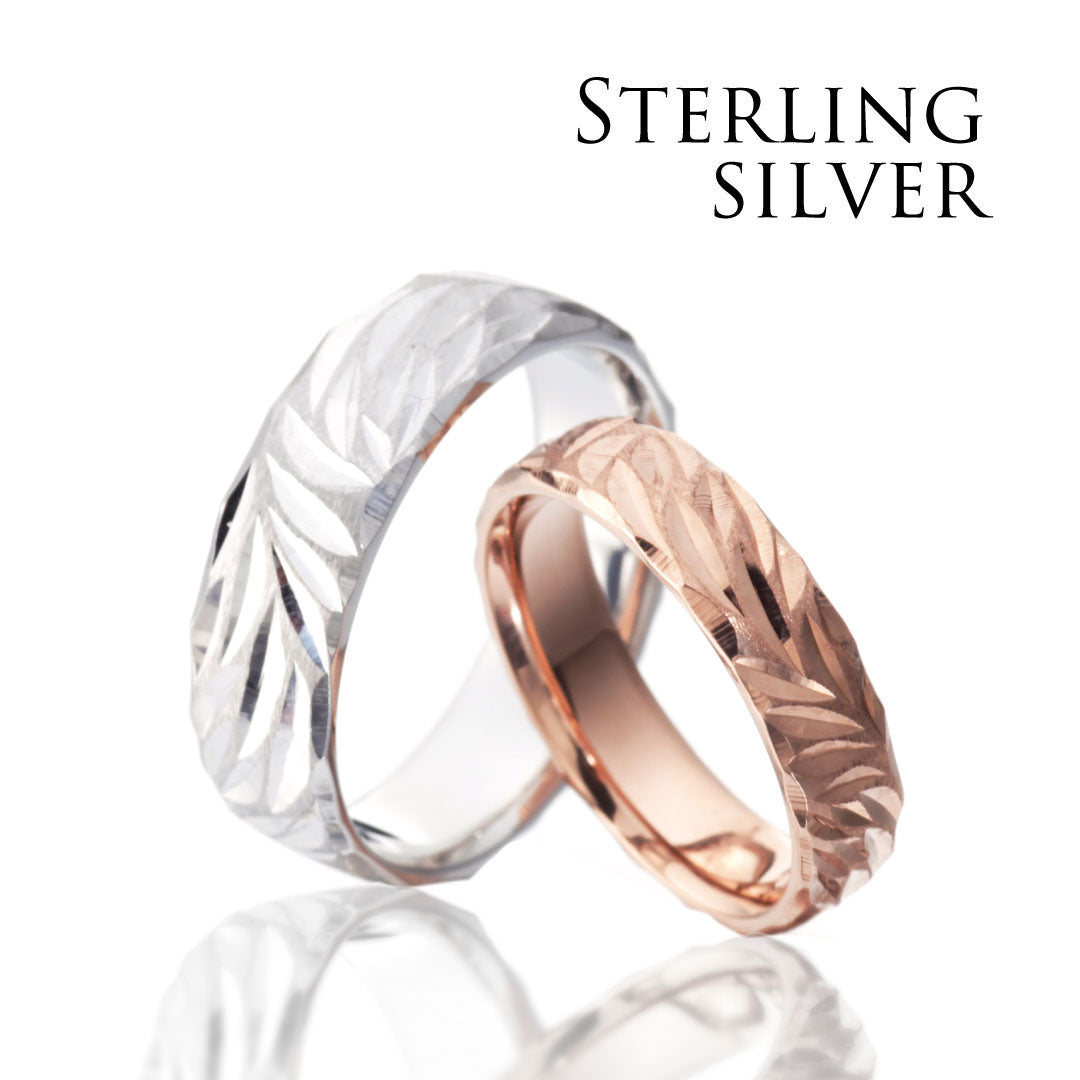 Hawaiian gold wedding band with KANALOA engraving finish.