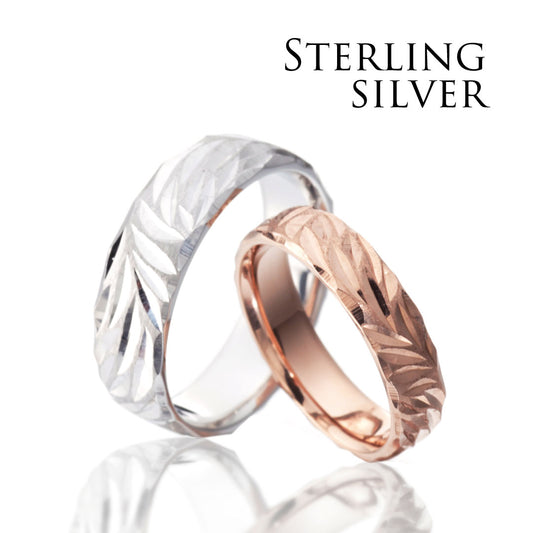 Hawaiian gold wedding band with KANALOA engraving finish.