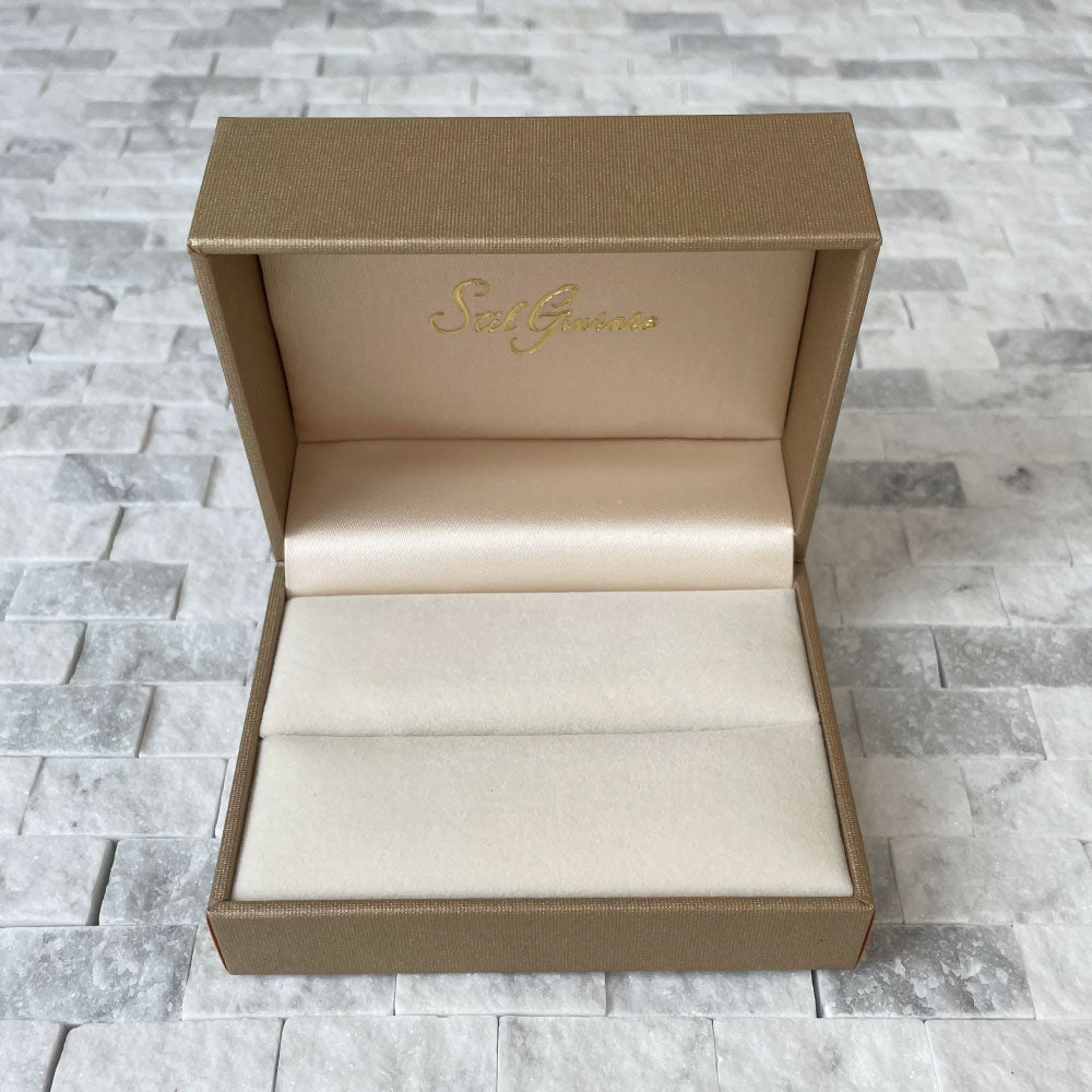Original AGLOBE JAPAN branded ring box（image of jewelry case） with logo for engagement or wedding ring（wedding bands） gift packaging