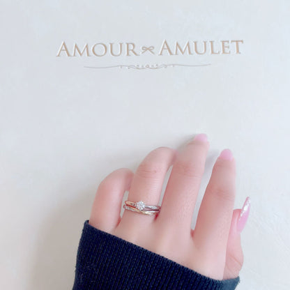 Lab-grown diamond engagement ring and wedding band （wedding ring）worn together