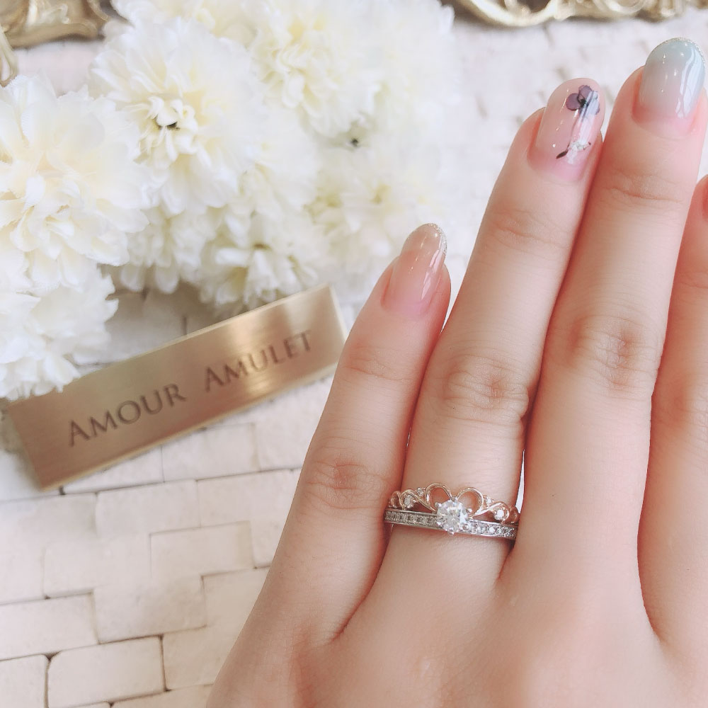 Lab-grown diamond engagement ring