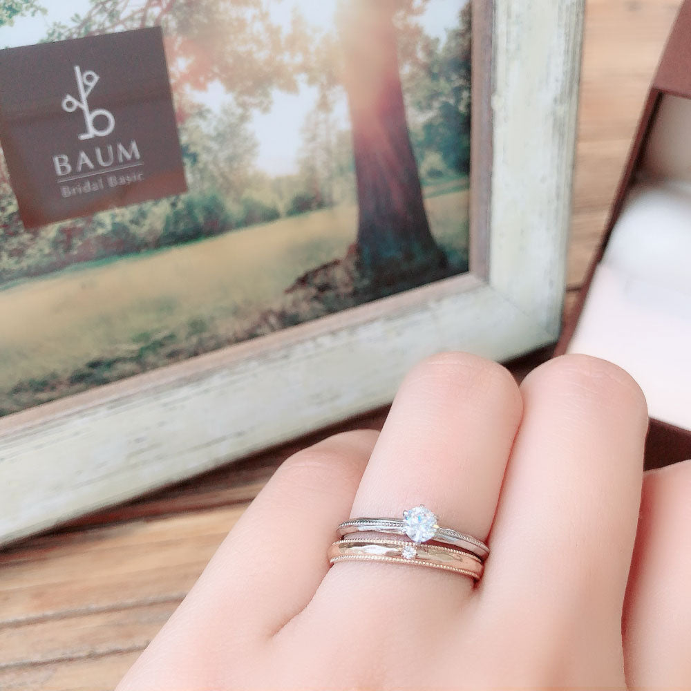 Lab-grown diamond engagement ring and wedding band （wedding ring）worn together