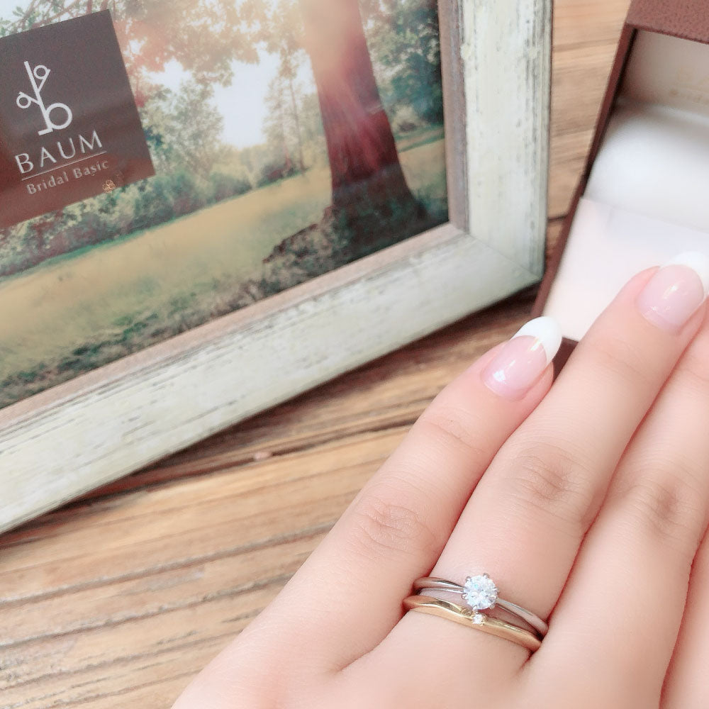 Lab-grown diamond engagement ring and wedding band （wedding ring）worn together