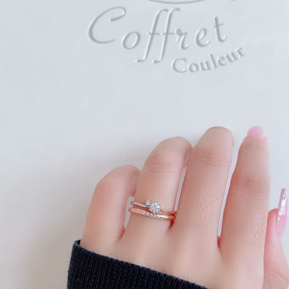 Lab-grown diamond engagement ring and wedding band （wedding ring）worn together
