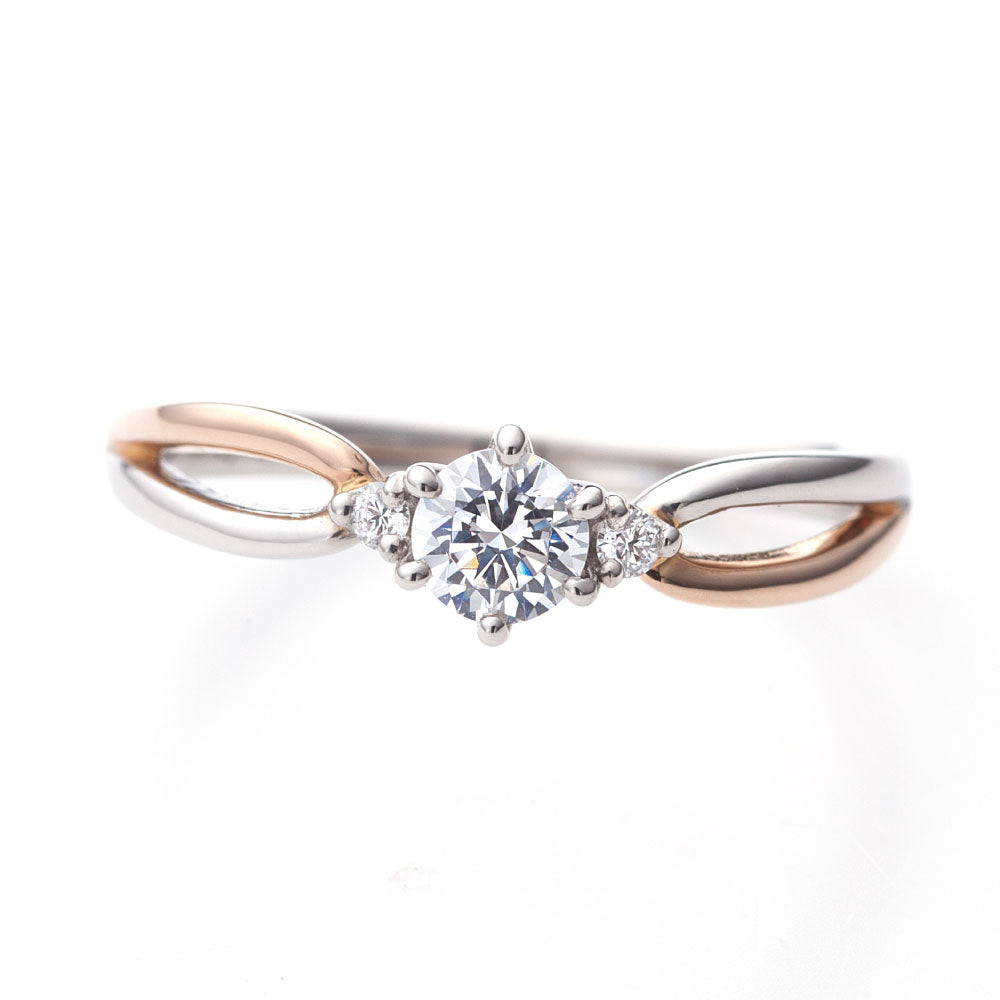 "AGLOBE JAPAN's lettet mitte bridal ring with lab-grown diamond in wave design.
Combination engagement ring in platinum and K18 pink gold（rose gold）.
Combination engagement ring with cute,unique and European texture."