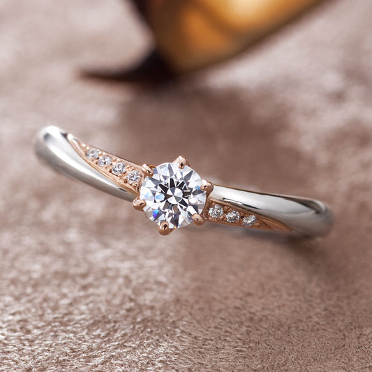 "AGLOBE JAPAN's Stel Giurare bridal ring with lab-grown diamond in wave design.
Combination engagement ring in platinum and K18 pink gold（rose gold）.
Combination engagement ring with standard ,European and luxury texture."