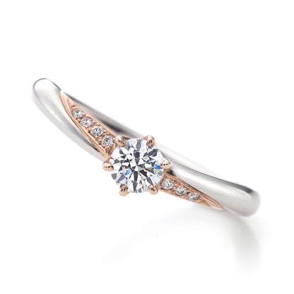 "AGLOBE JAPAN's Stel Giurare bridal ring with lab-grown diamond in wave design.
Combination engagement ring in platinum and K18 pink gold（rose gold）.
Combination engagement ring with standard ,European and luxury texture."