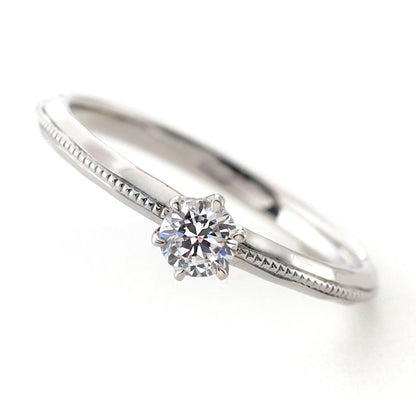 "AGLOBE JAPAN's baum bridal ring with lab-grown diamond in Straight design.
Platinum900 engagement ring with casual,simple,natural and unique texture.
Straight type Milled rings.Rings with hammered finish."