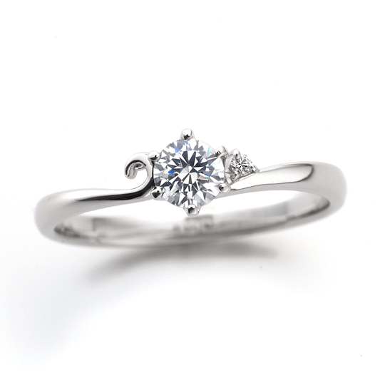 "AGLOBE JAPAN's Promise Ring bridal ring with lab-grown diamond in wave design.
Platinum900 engagement ring with simple,standard and casual texture."
