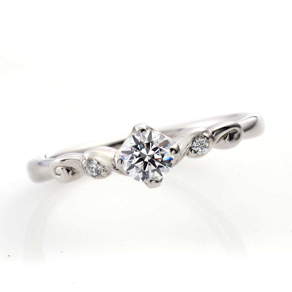 "AGLOBE JAPAN's vivage bridal ring with lab-grown diamond in Straight design.
Platinum900 engagement ring with Simple,standard and European texture."