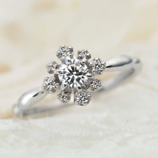 "AGLOBE JAPAN's vivage bridal ring with lab-grown diamond in Straight design.
Platinum900 engagement ring with Simple,standard and European texture."