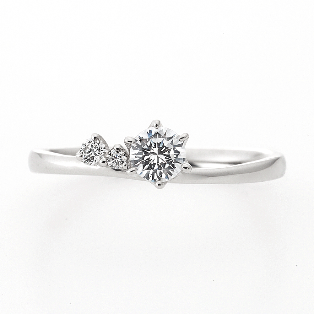 "AGLOBE JAPAN's Aimeroir bridal ring with lab-grown diamond in Wave design.
Platinum900 engagement ring with cute and simple texture."