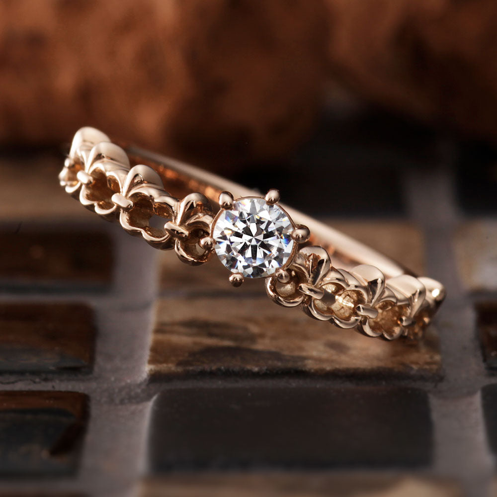 "AGLOBE JAPAN's paveochocolat bridal ring with lab-grown diamond in Straight design.
K18 Pink Gold（rose gold） engagement ring with European and luxury texture."