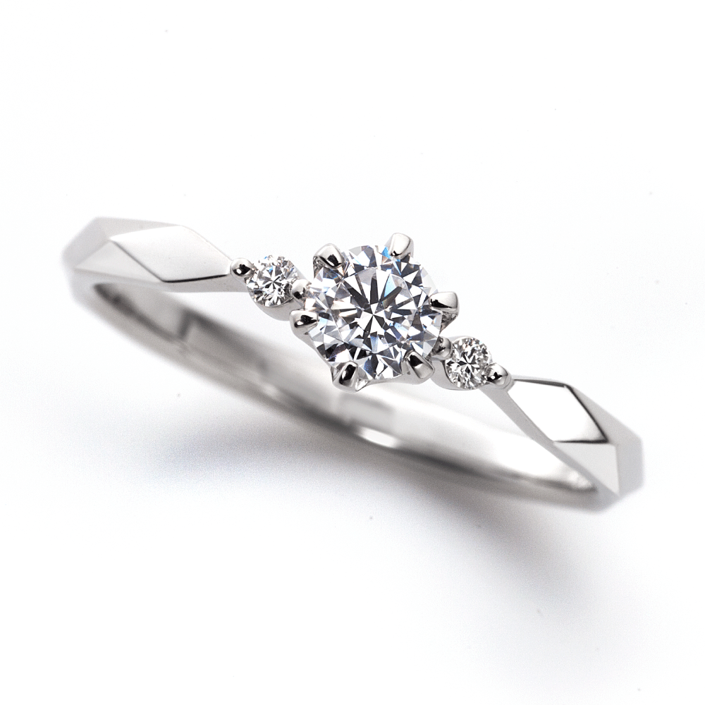 "AGLOBE JAPAN's Promise Ring bridal ring with lab-grown diamond in Straight design.
Platinum900 engagement ring with simple,standard and casual texture."