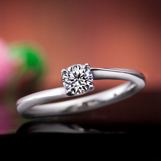 "AGLOBE JAPAN's ironoha bridal ring with lab-grown diamond in wave design.
Platinum900 engagement ring with Japanesestyle,Standard and simple texture.
"