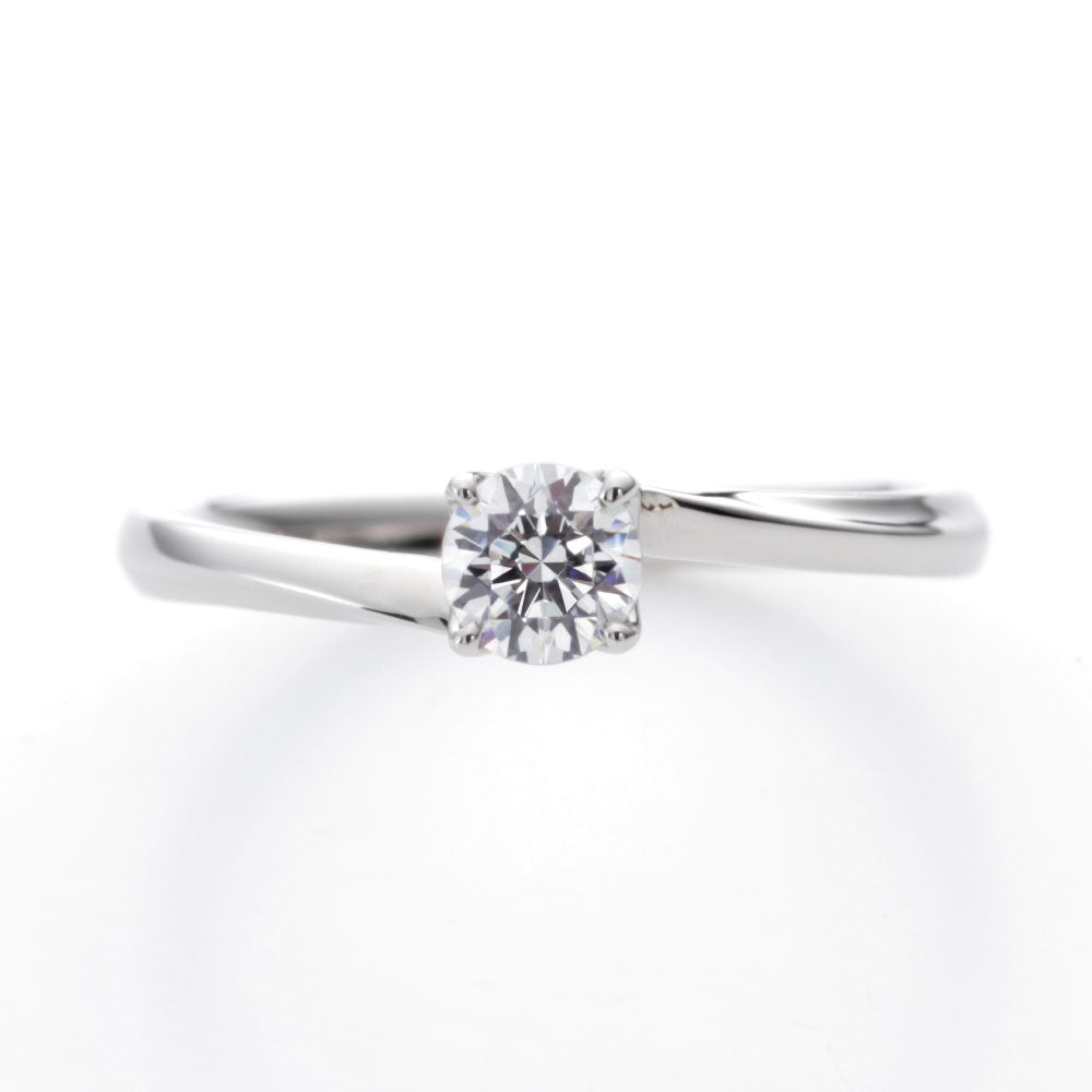 "AGLOBE JAPAN's ironoha bridal ring with lab-grown diamond in wave design.
Platinum900 engagement ring with Japanesestyle,Standard and simple texture.
"