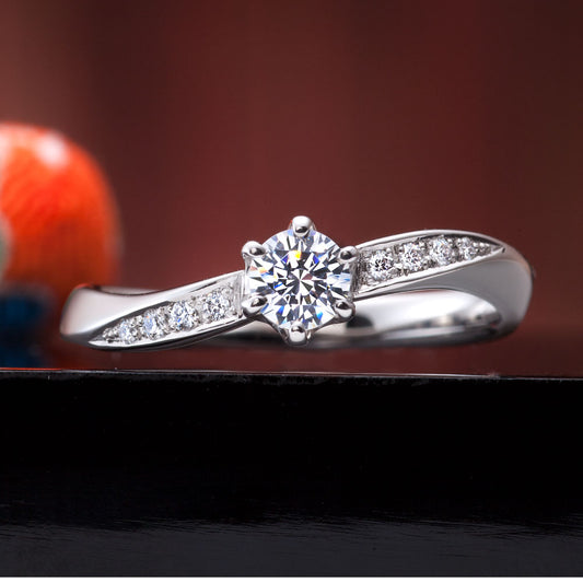 "AGLOBE JAPAN's ironoha bridal ring with lab-grown diamond in wave design.
Platinum900 engagement ring with Japanesestyle,Standard and simple texture.
"
