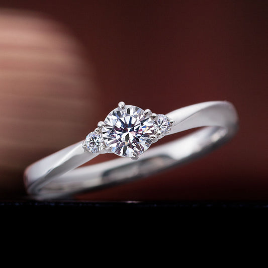"AGLOBE JAPAN's ironoha bridal ring with lab-grown diamond in wave design.
Platinum900 engagement ring with Japanesestyle,Standard and simple texture.
"