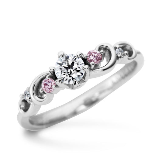 "AGLOBE JAPAN's milk and strawberry bridal ring with lab-grown diamond in Straight design.
Platinum900 engagement ring with cute,simple and standard texture.
Natural and rare pink diamond set in wedding ring."