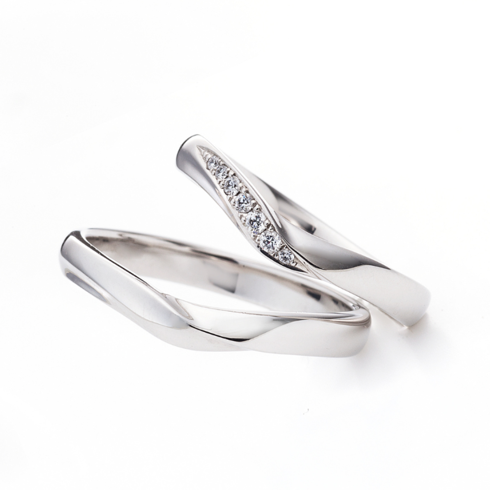 "Japanesestyle wedding ring （wedding band,marriage ring）from the Aglobe japan's ironoha collection.
Platinum900 wedding ring （wedding band,marriage ring） with simple and standard texture."
